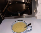 Foto del paso 2 de la receta: Caldo, ensalada y postre en Horno microondas (9 ingredientes)