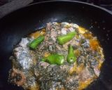 A picture of step 5 of Palak gosht.