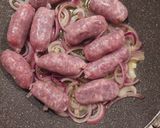 Foto del passaggio 2 della ricetta Salsicce, verze e patate