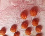 Sajttal töltött húsgolyó recept fázis 1 fotója
