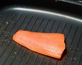 A picture of step 7 of Salt-Grilled Salmon (Salmon Shiozake).