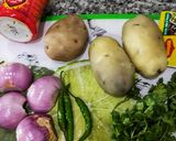 बटाट्याची सुकी भाजी (Batatyachi Sukhi Bhaji Recipe In Marathi) रेसिपी स्टेप 1 फोटो