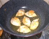 Foto langkah ke 4 dari resep Pangsit Goreng isi Ayam.