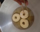 Foto langkah ke 8 dari resep Donat Maizena Super Empuk dan Montok.