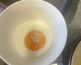 A picture of step 1 of Sugar-free apple cake.