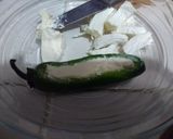Foto del paso 4 de la receta: Chiles horneados rellenos de queso y envueltos en tocino