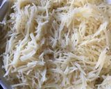 A picture of step 1 of Rice noodles seviyan upma.