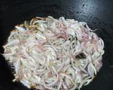 A picture of step 1 of Behndi Masala.