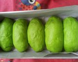 Foto langkah ke 4 dari resep Roti Pandan "LEMBUT BANGET".