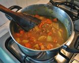 Foto langkah ke 6 dari resep Semi-Homemade Beef Curry (dgn menggunakan Golden Curry).