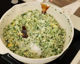 Foto langkah ke 5 dari resep Nasi Goreng Cabai Ijo Ikan Asin Devina Hermawan.
