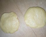 A picture of step 4 of Egg Tart.