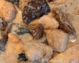 Foto del paso 9 de la receta: Pollo con colmenillas y setas silvestres para buffet navideño