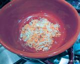 Foto del passaggio 1 della ricetta Lasagne di pane carasau con ragù di pollo e crescenza di capra