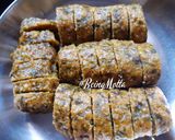 A picture of step 4 of Oats-Spinach Muthiya.