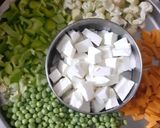 व्हेज पनीर बिर्याणी (Veg Paneer Biryani Recipe In Marathi) रेसिपी स्टेप 1 फोटो