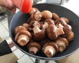 A picture of step 2 of Super Easy Sautée Portobellos.