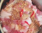 Hình bước làm 2 của món Cá kho thịt