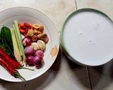 Foto langkah ke 1 dari resep Ayam suwir pedas manis.