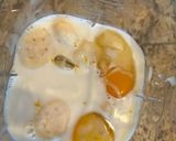 Hình bước làm 1 của món Banana Pudding and Mango Mousse (Pudding chuối và xoài)