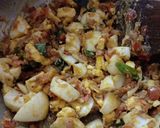 A picture of step 5 of Egg masala.