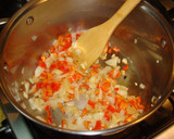 Foto del paso 2 de la receta: CHUPE DE POLLO. JON STYLE