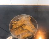 Hình bước làm 2 của món Bún măng giò heo