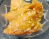 A picture of step 6 of Moong dal ke mini samosas.