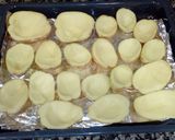 Foto del paso 1 de la receta: Patatas al horno rellenas