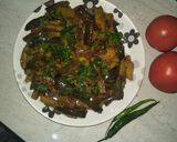 फ्राई बैंगन आलू सब्जी (Fry baingan aloo sabzi recipe in Hindi) रेसिपी चरण 3 फोटो