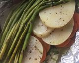 Foto del paso 5 de la receta: Filete de pescado empapelado 🐟 🥗