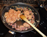 Foto del paso 4 de la receta: Berenjenas rellenas de pollo con jamón