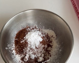 Foto langkah ke 2 dari resep Chocolate Mochi Ice Cream.
