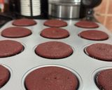 صورة لخطوة 7 من وصفة كب كيك ريد فيليفت Redvelvet