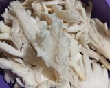 Foto langkah ke 1 dari resep 140. Jamur Crispy.
