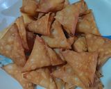 A picture of step 2 of One Bite Samosa.