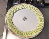 Une image de l'étape 4 de Salade de tomates et concombre au lonzo,cornichons et petits oignons.