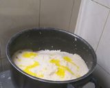 A picture of step 2 of Hilsha/Elish Polau.