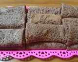 Foto langkah ke 4 dari resep Dadar gulung pisang coklat.