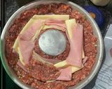Foto del paso 2 de la receta: Pan de carne relleno con jamón y queso súper fácil