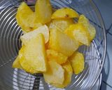 Foto langkah ke 2 dari resep Perkedel kentang Vegetarian.