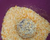Foto langkah ke 4 dari resep Bola ubi isi coklat.