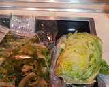 Foto del paso 2 de la receta: Ensalada gourmet con aderezo de queso viejo y mostaza (1)