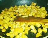A picture of step 6 of Full gravy pasta and soyabean.