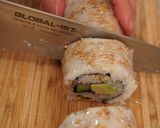 A picture of step 4 of California Roll (Uramaki Sushi) - Japanese #veganideas.