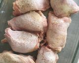 Foto del paso 1 de la receta: Pollo al horno súper fácil con mojo verde, maíz y lima