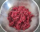 A picture of step 1 of Beetroot raita.