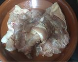 Foto del paso 1 de la receta: Pollo en salsa de leche de coco y curry