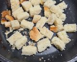 Foto del paso 7 de la receta: 82. Ensalada templada de frankfurt y pan tostado