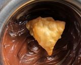 A picture of step 9 of Chocolate samosa.